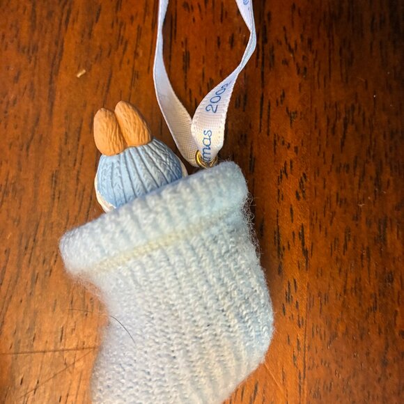Hallmark Baby's First Christmas 2002 Bunny in Blue Stocking - Picture 5 of 7